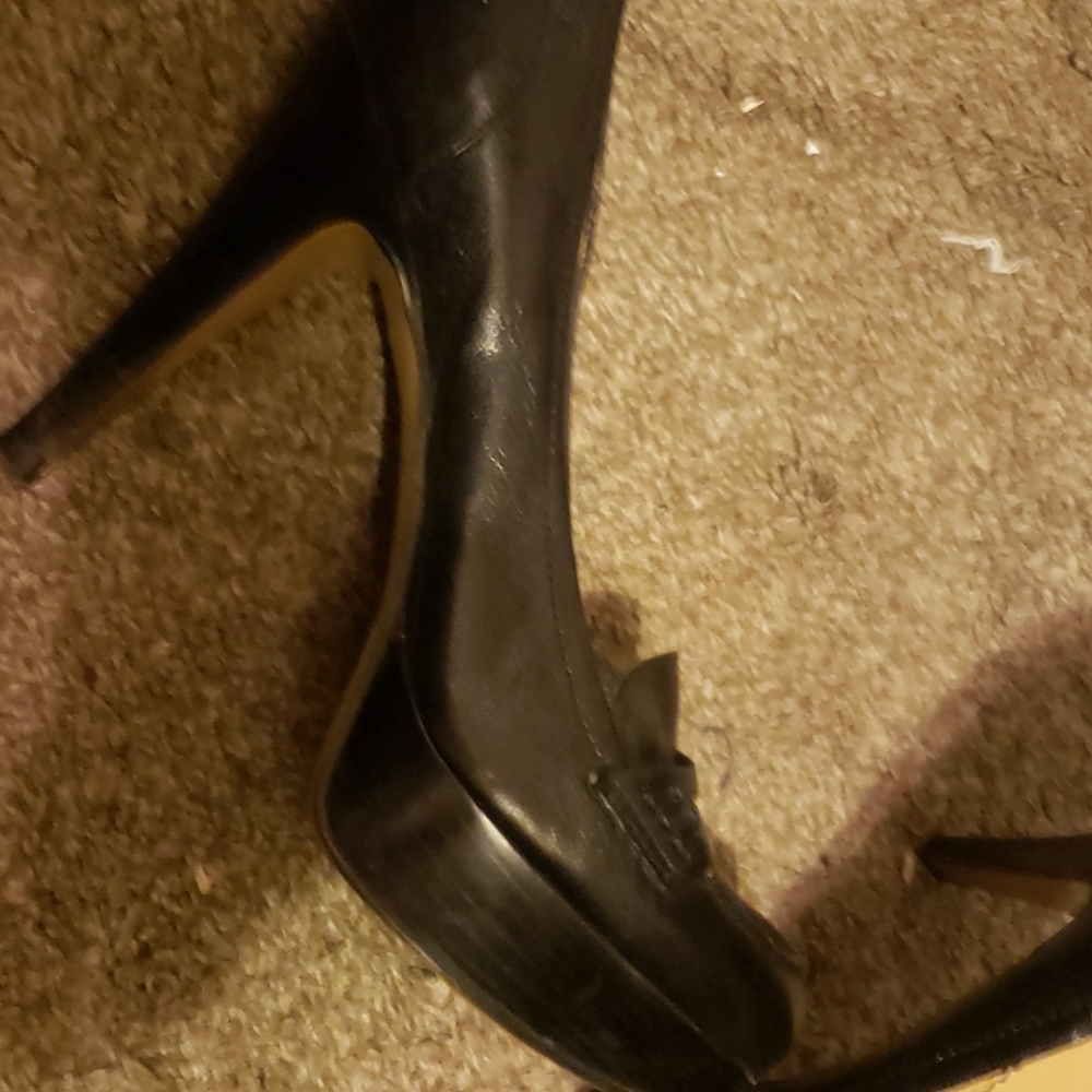 pumps - Picture 4 of 4